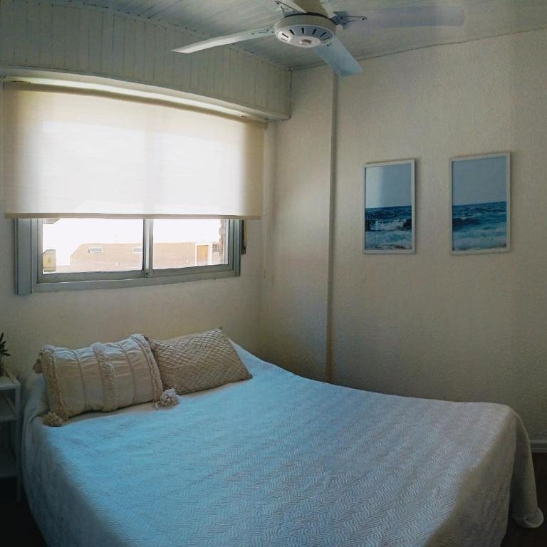Encantador departamento frente al mar 4 Amb - Three-Bedroom Apartment - 4