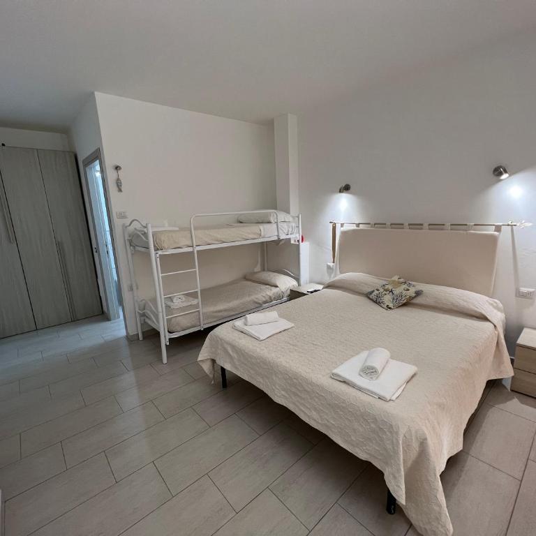 Al Mare da Francesca - Comfort Quadruple Room with Sea view - 2