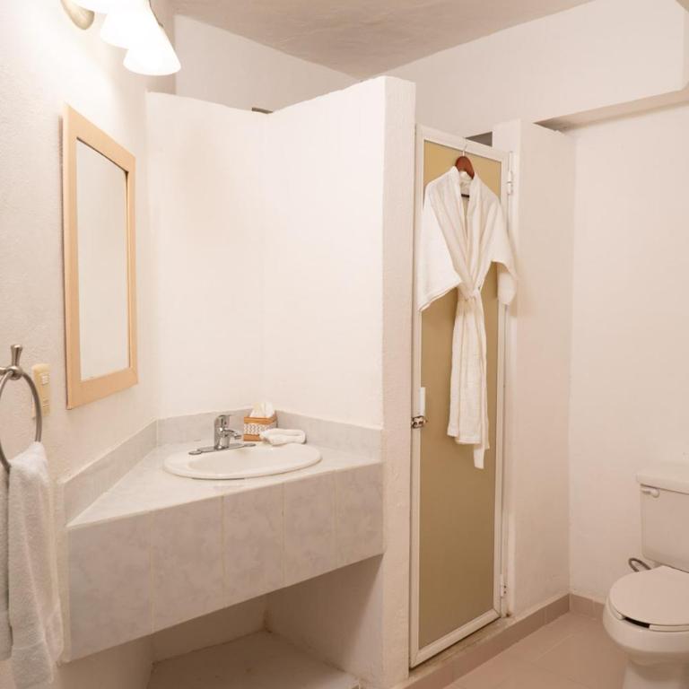 Casa Bonita and villas - Standard Double Room - 10
