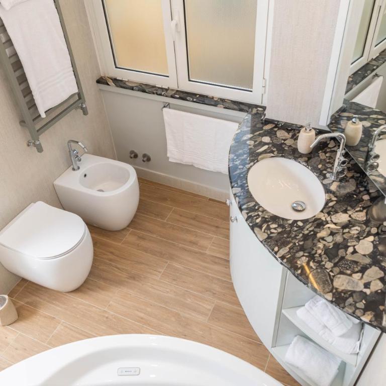 Colosseo brightful Apartment with rooftop - Two-Bedroom Apartment - 15