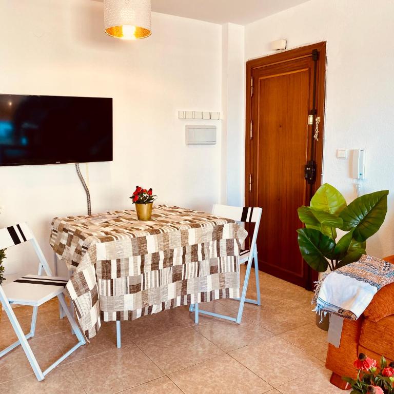 Apartamento, Sol y Playas - Two-Bedroom Apartment - 17
