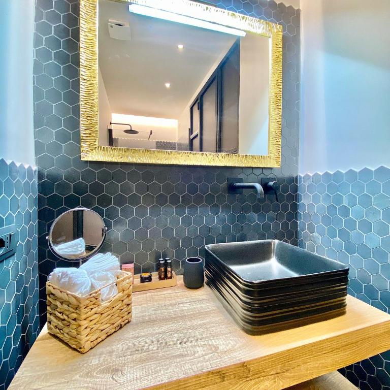 VicomilleSuites Cagliari Adults-Only - Suite Queen con Vista Mare - 12