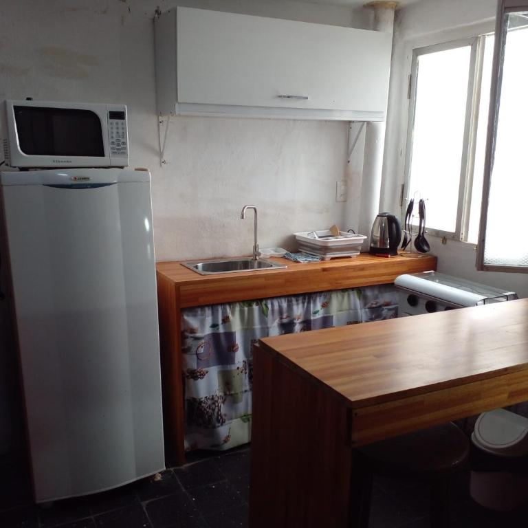 Sarandí Lofts - Basic Triple Room with Shared Bathroom - 3