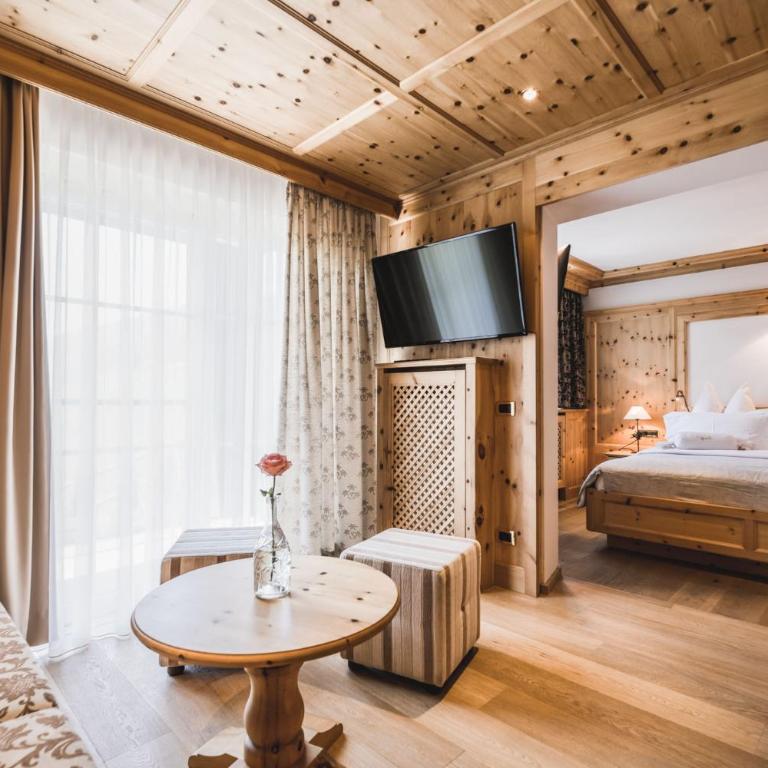 Alpin Garden Luxury Maison & SPA - Adults Retreat - Camera Tripla con Balcone - 4