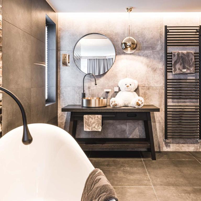 Alpin Garden Luxury Maison & SPA - Adults Retreat - Suite con Vista Montagna - 3