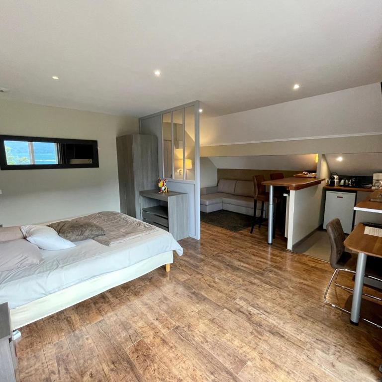 Au Petit Nice - Studio - 5