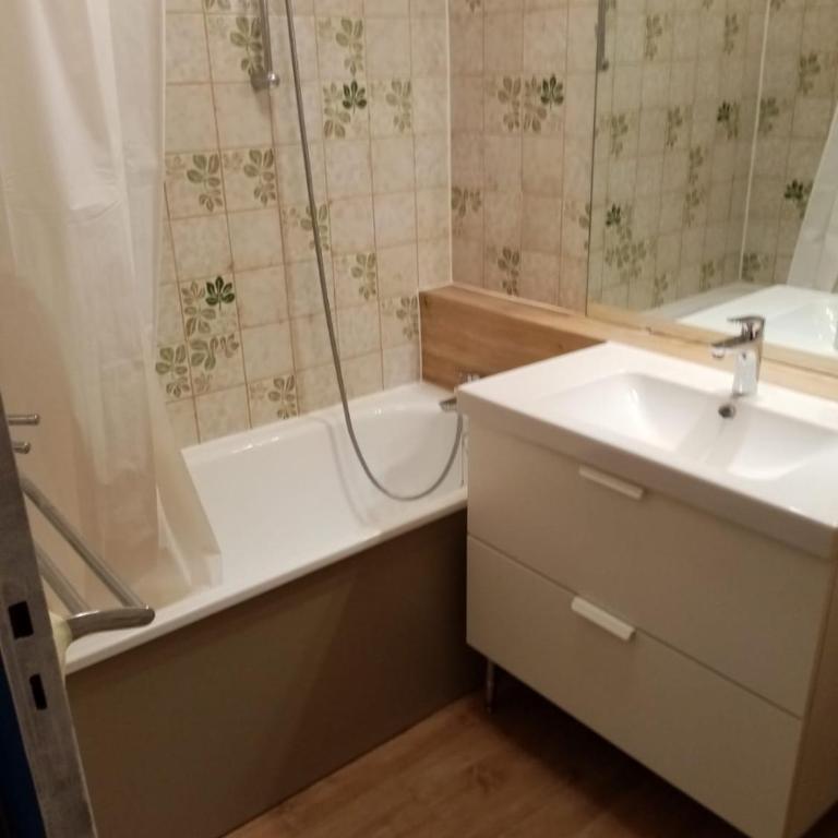 Résidence Pierre Aiguë - Appartement 1 Chambre avec Balcon - 3