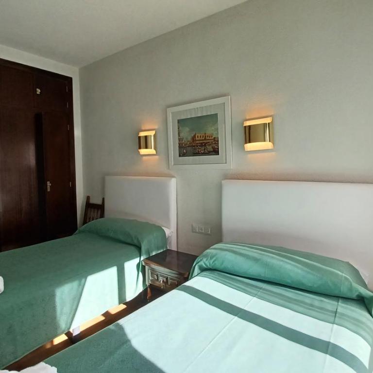 Apartamentos Baños de Ledesma - Two-Bedroom Apartment - 54