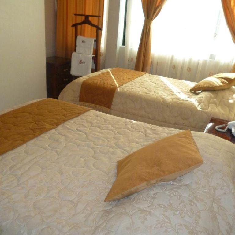 Hostal Fevilamir - Standard Triple Room - 1