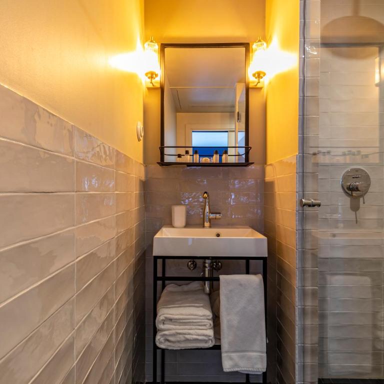 Maison Barbès - Chambre Double Deluxe - 2