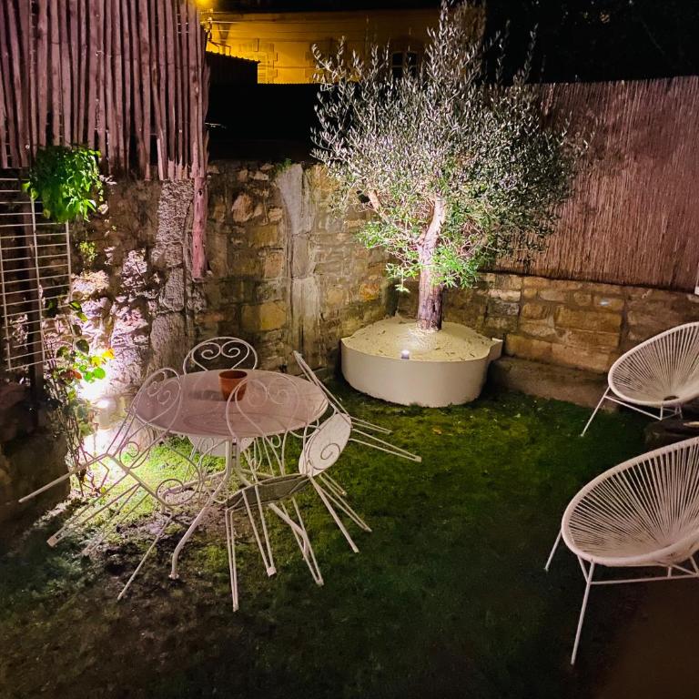 TY LAUMANN sur le PORT petite maison avec jardin - Parking gratuit - One-Bedroom House - 1