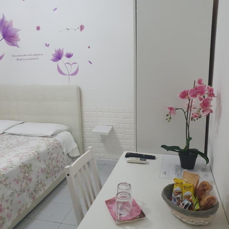 Le tre orchidee - Camera Matrimoniale con Bagno Privato - 2