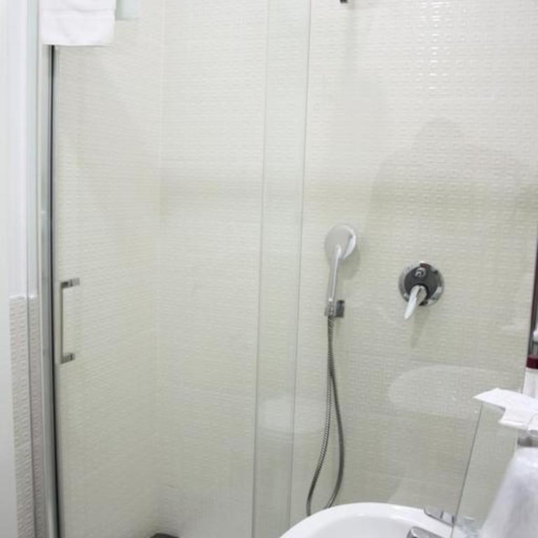 Pit Stop Napoli Centrale - Standard Double Room - 12