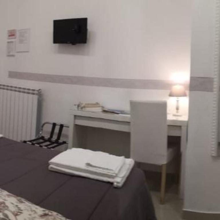 Guantai 30 - Camera Matrimoniale Deluxe (2 Adulti + 1 Bambino) - 8