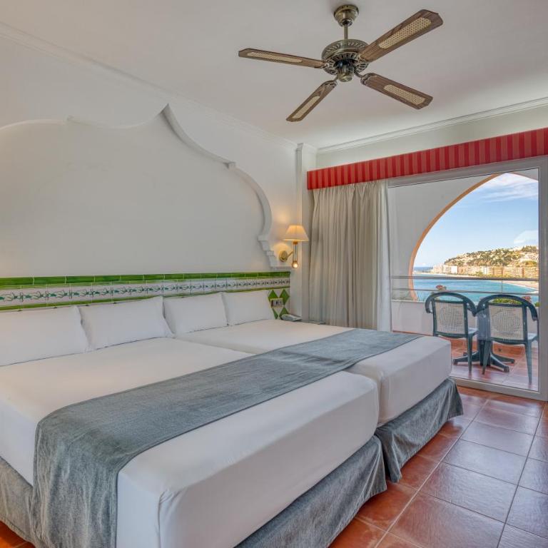 Playacálida - Habitación Doble Estándar con vistas al mar - 2 camas - 4