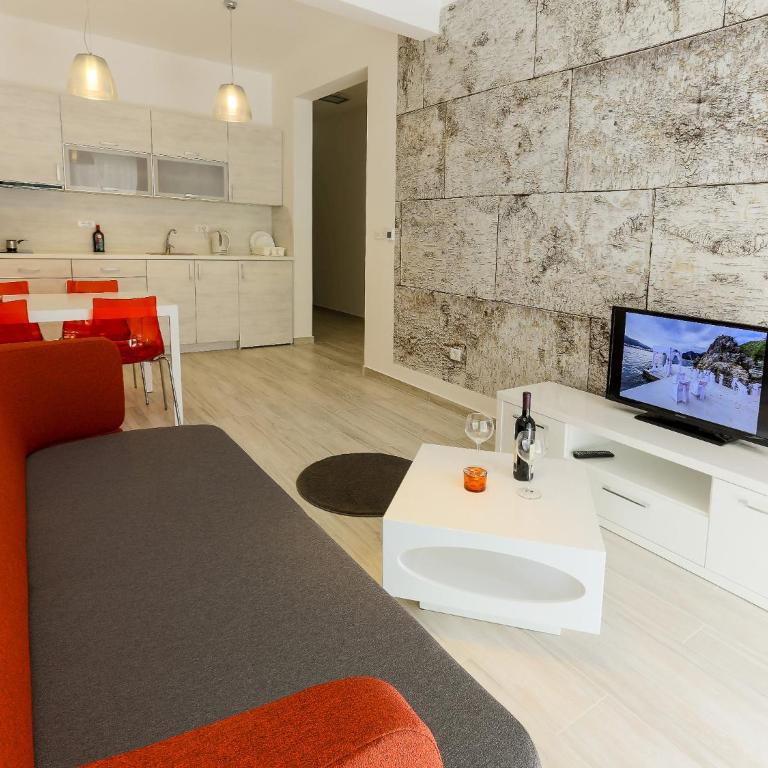 Apart Hotel Sea Fort - Apartman sa 1 Spavaćom Sobom, Terasom i Bočnim Pogledom na More - 6