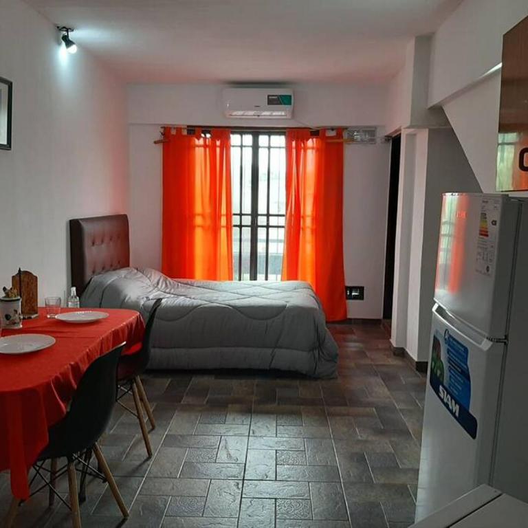 Cares Azcuénaga, Morón, Buenos Aires - Apartamento Estudio - 1
