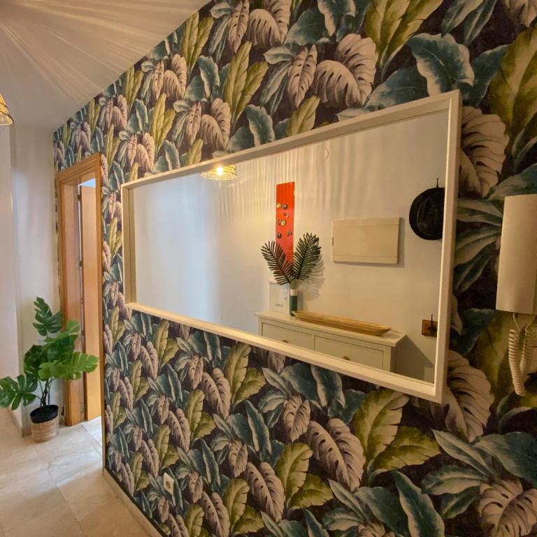 LUNAROOM Center & Quiet Guesthouse - Room with Shared bathroom and Views - Large Bed - 11