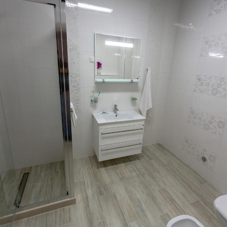 Apart Hotel Sea Fort - Apartman sa 2 Spavaće Sobe, Balkonom i Pogledom na More - 1