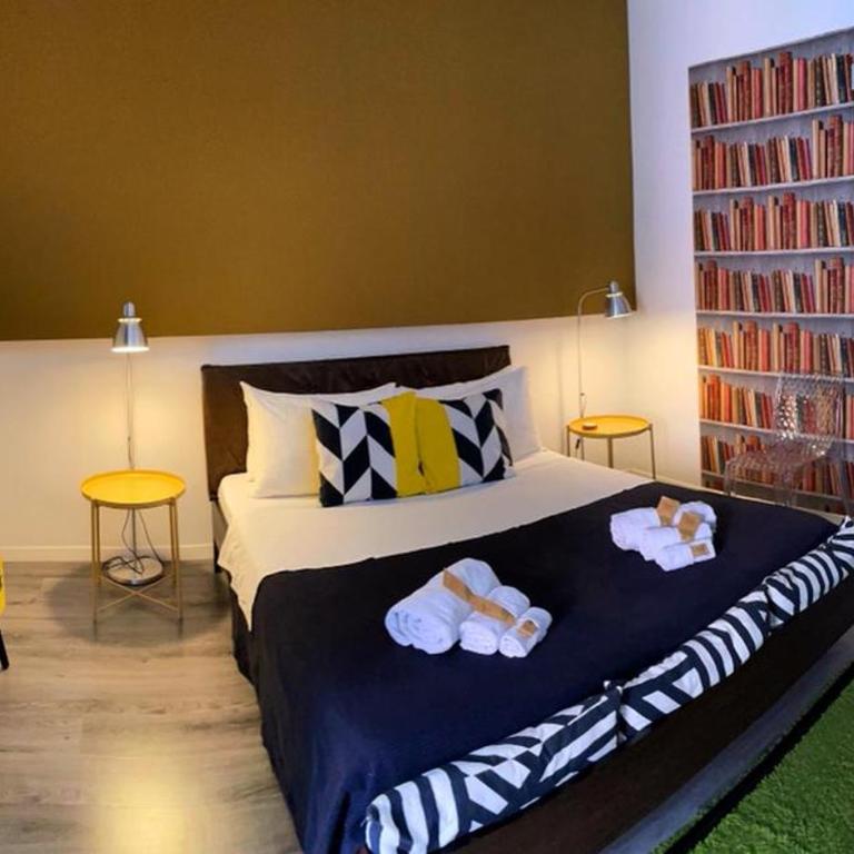 Minihomecatania - Deluxe Room (2 Adults + 1 Child) - 13