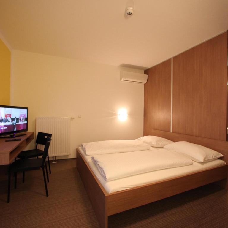 Fair-Price-Hotel - Habitación Doble - 1
