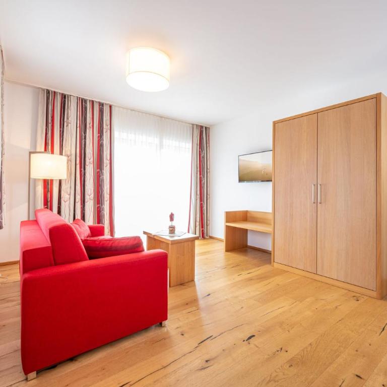 Hotel Loy - Deluxe Suite - 1
