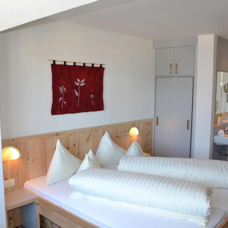 Hotel Alpina nature-wellness - Doppelzimmer mit Bergblick - 1