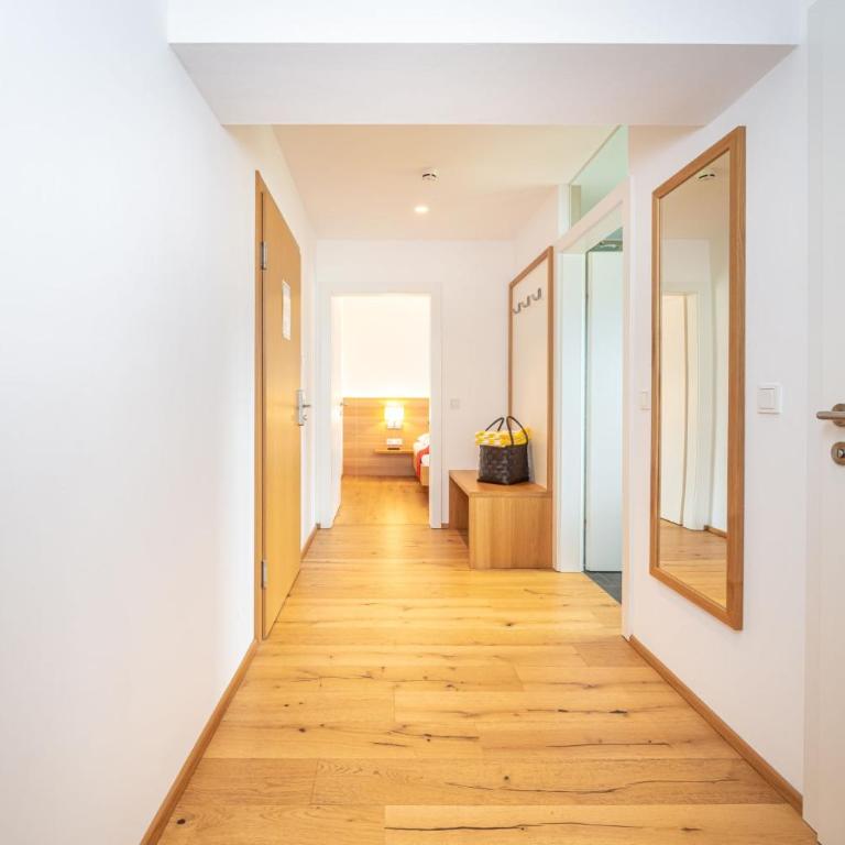 Hotel Loy - Deluxe Suite - 4