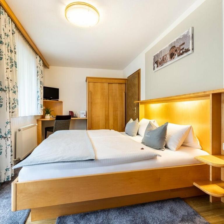 Sportpension Bergblick - Familien-Apartment mit Balkon (2 Erwachsene + 2 Kinder) - 8