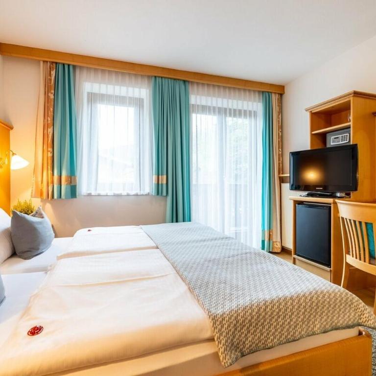 Sportpension Bergblick - Doppelzimmer mit Balkon - 19