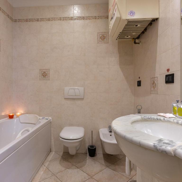 GuestHost - Bologna Santa Maria dei Servi Apartment x3 - Studio Apartment - 8
