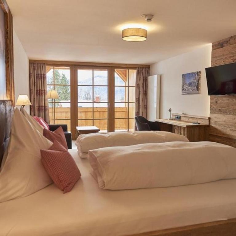 Berghotel Birkenhof GmbH - Doppelzimmer mit Bergblick - 3