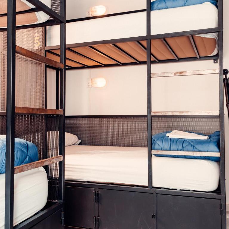 JOY Setas Coworking - Cama individual en habitación compartida mixta (4 adultos) - 2
