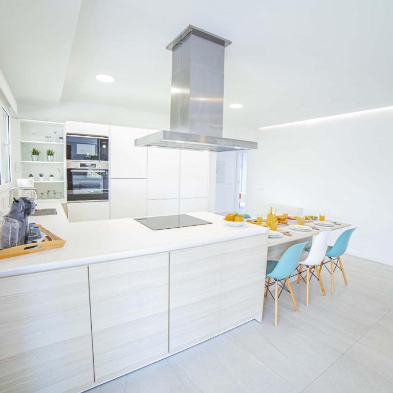 Villa Mariona - Villa with Private Pool - 35