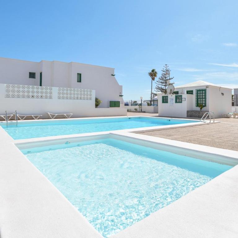 Las Mimosas. Bajo con Wifi. Piscinas comunitarias - Apartamento de 1 dormitorio - 24