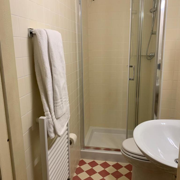CASA MARGOT - Camera Matrimoniale con Bagno Privato - 2
