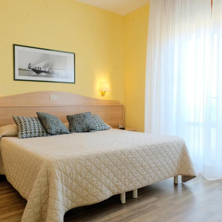 Hotel Orizzonte - Camera Standard Matrimoniale/Doppia con Letti Singoli con Vista Mare - 2