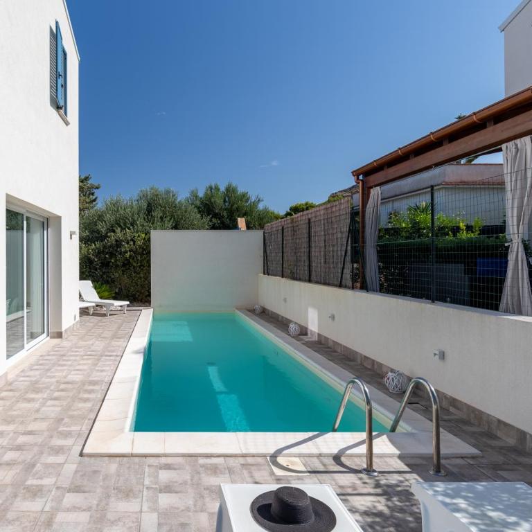 Villa con Piscina vicino San Vito Lo Capo - Villa con 3 Camere da Letto - 2