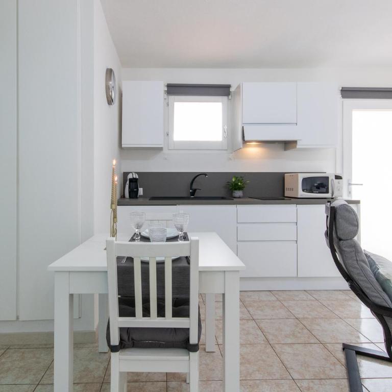 Tiny House in Cagliari - Studio - 9