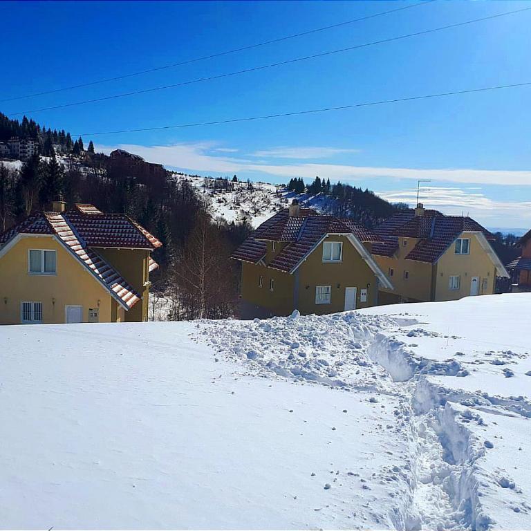 Vikendica Kop - Five-Bedroom House - 2