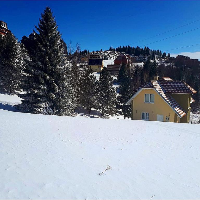 Vikendica Kop - Five-Bedroom House - 1