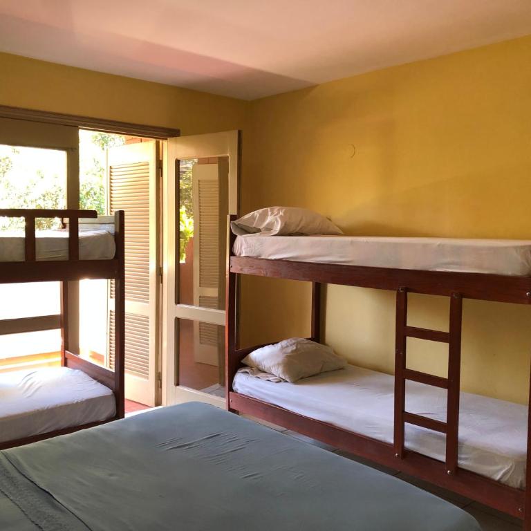 La Casa de Pedro Hostel - Habitación con cama grande y balcón - 2