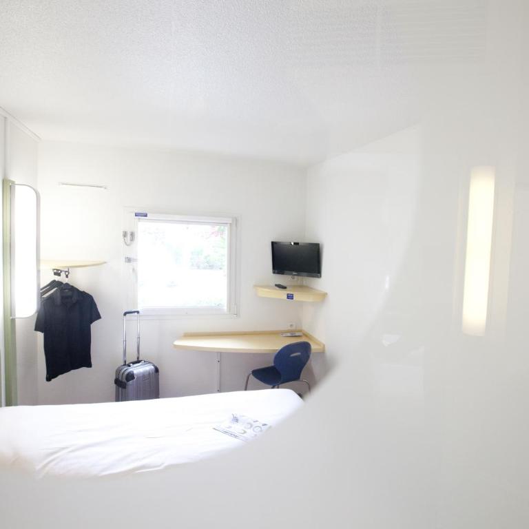 ibis budget Narbonne Est - Chambre Lits Jumeaux - 2