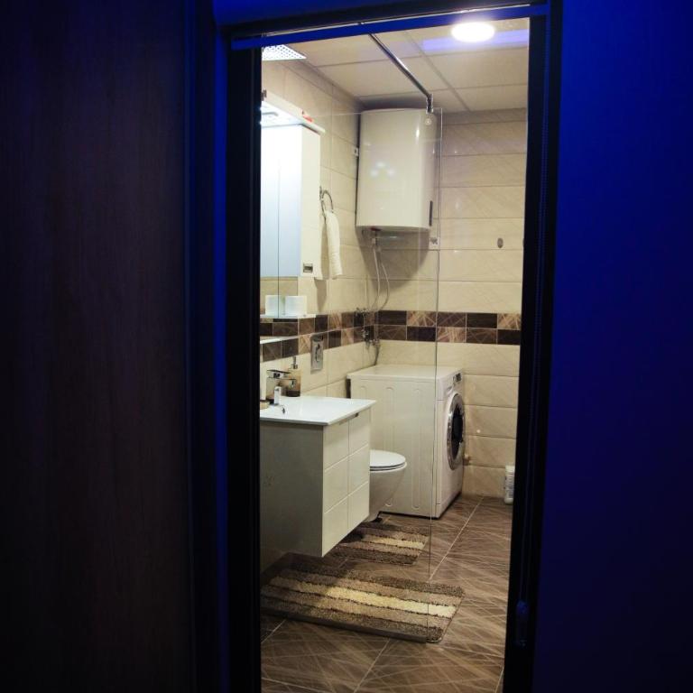 Avenija - One-Bedroom Apartment - 9
