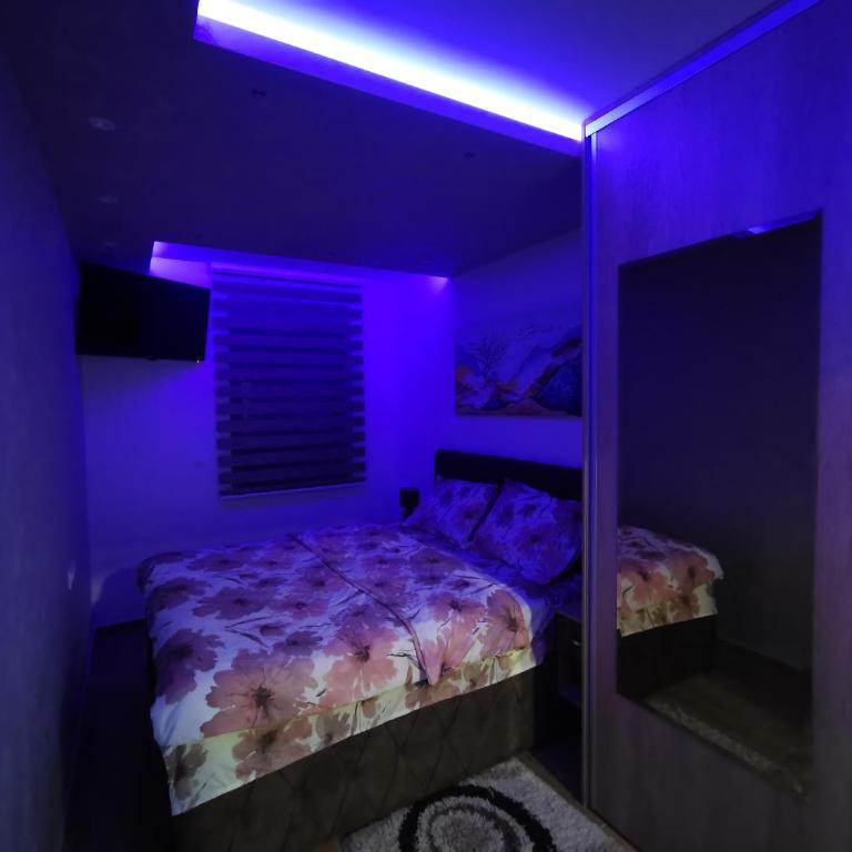 Avenija - One-Bedroom Apartment - 35