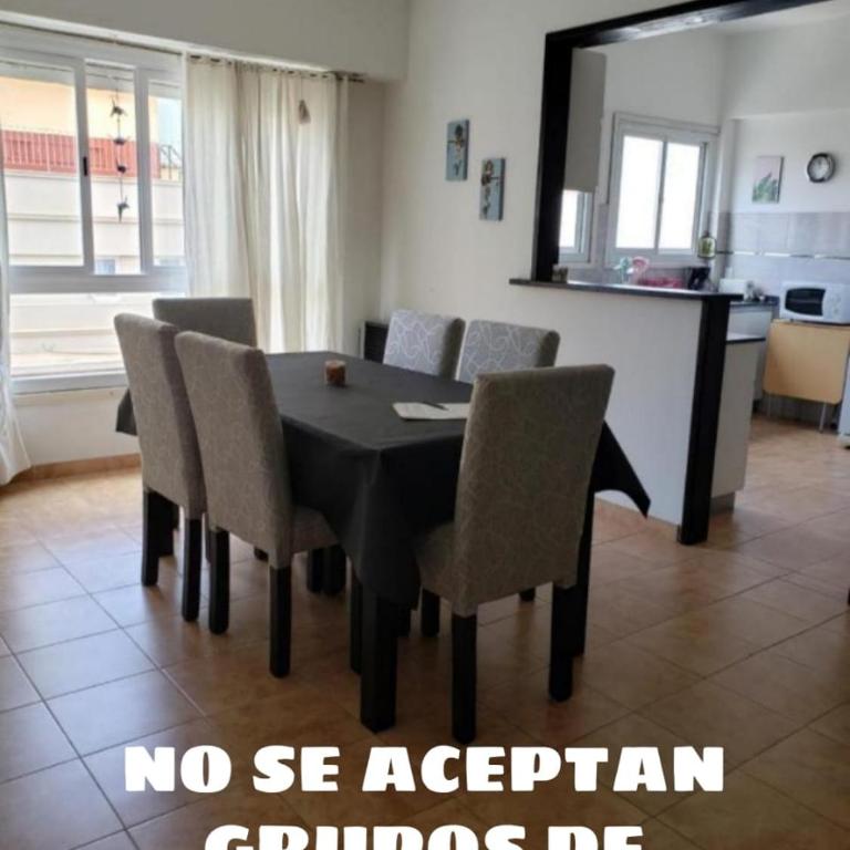 Edificio Boston-Solo familias - Two-Bedroom Apartment - 1