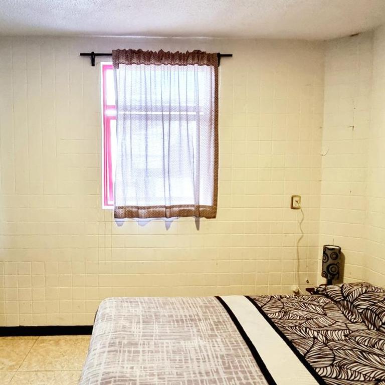 HOM Centro histórico - Habitación Doble Estándar con baño compartido - 2