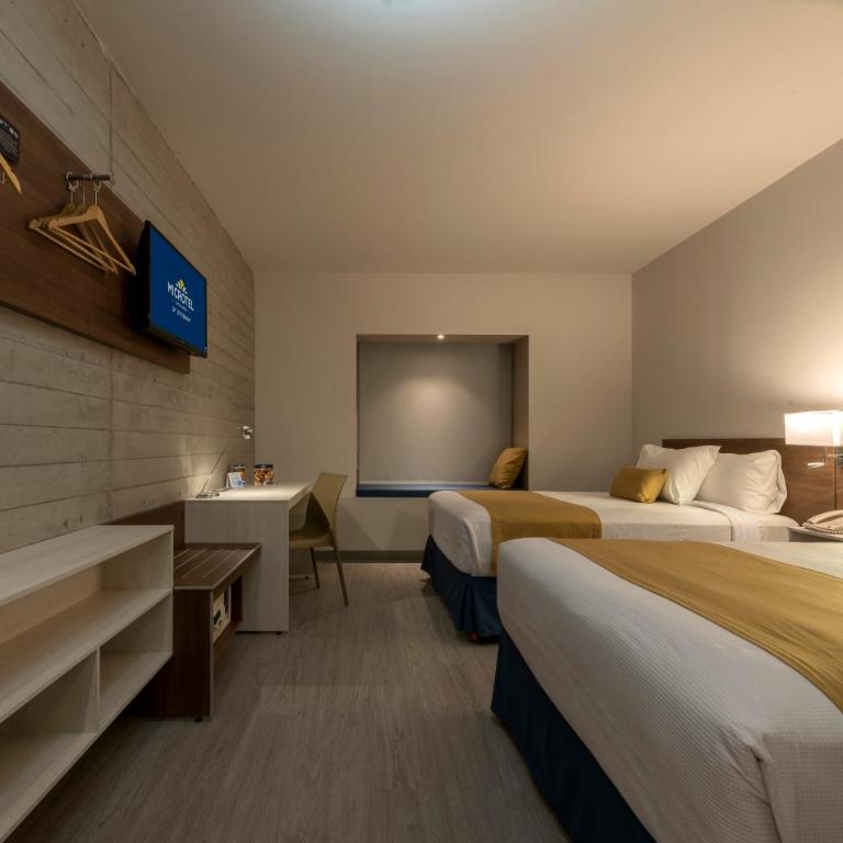 Microtel Inn & Suites by Wyndham Guadalajara Sur - Habitación Doble adaptada para personas de movilidad reducida - 2 camas dobles - No fumadores - 4