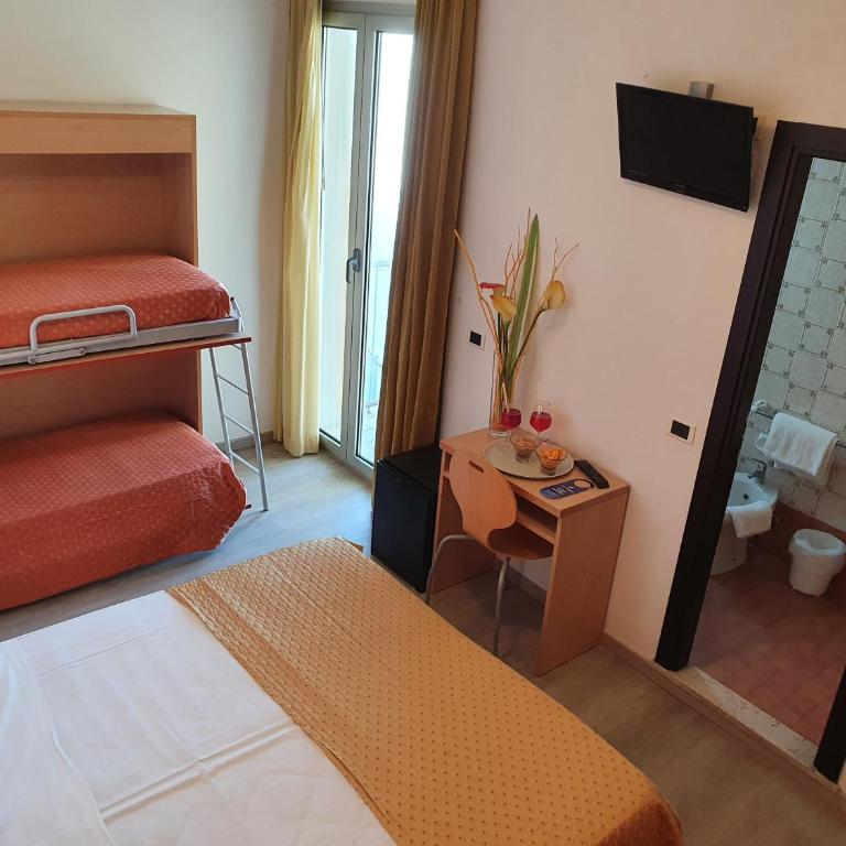 Hotel Tilmar - Camera Tripla - 1