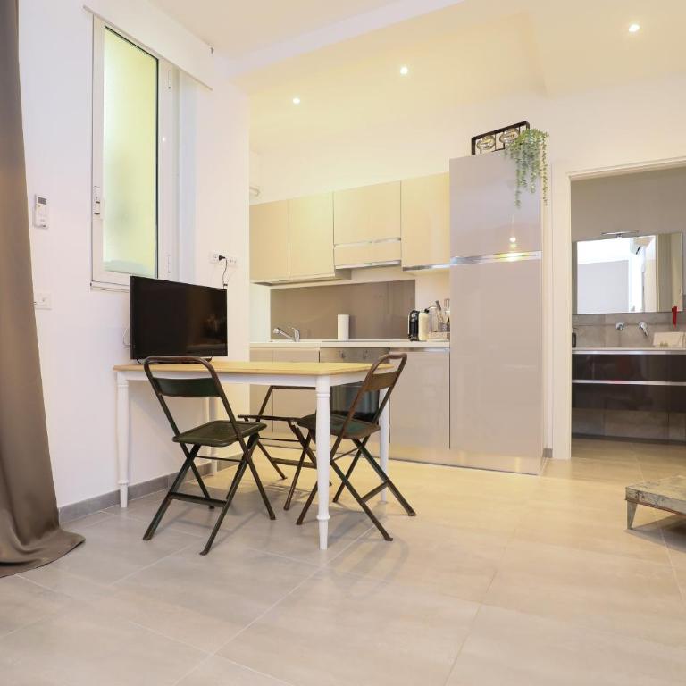 Centro Residenze Domus Sofiae - Appartamento con 1 Camera da Letto - 1